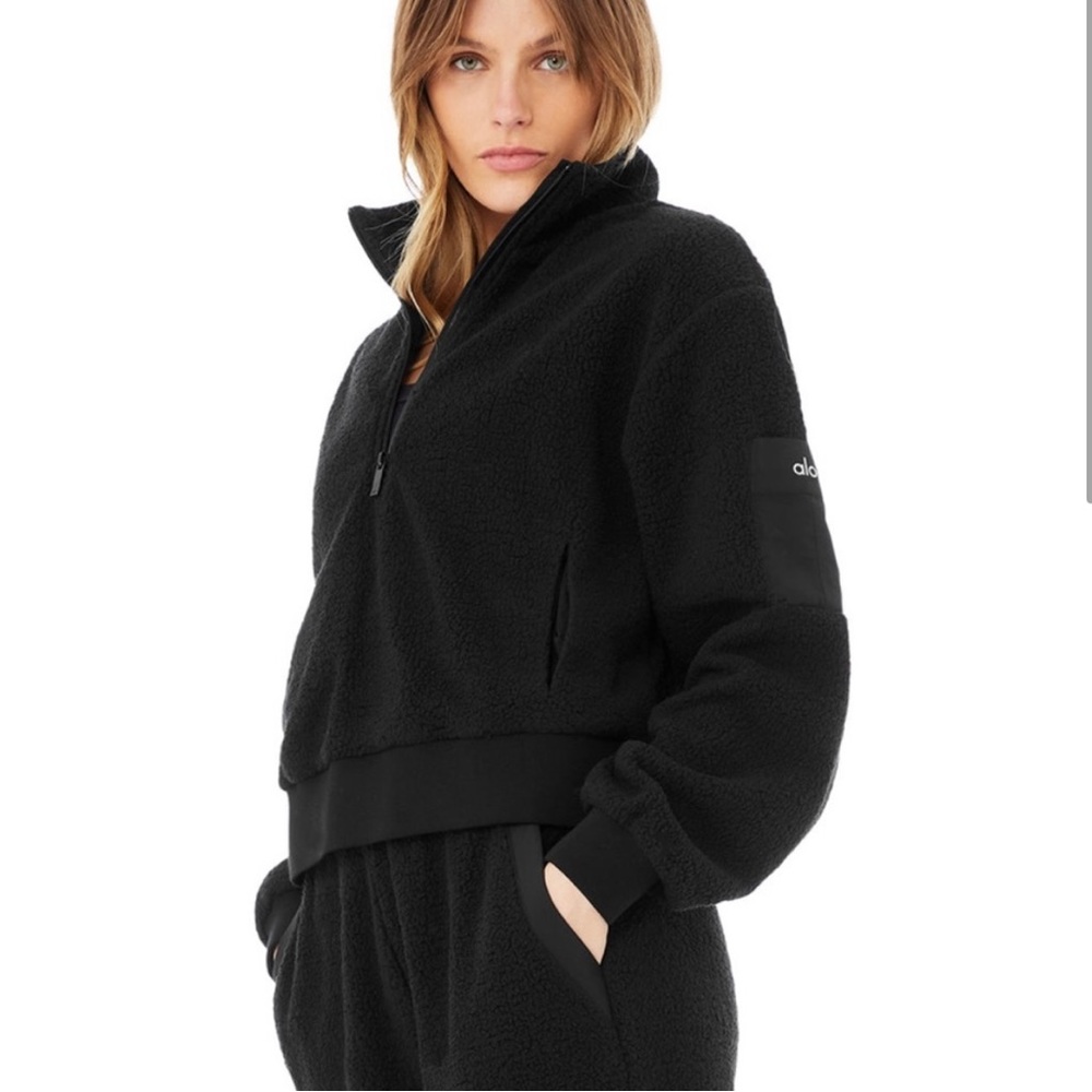 ALO Yoga Micro Sherpa Solstice Cover Up